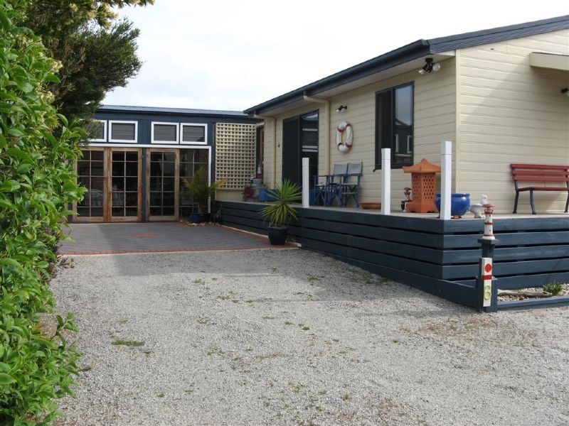 6 Tedwood Court, Silverleaves VIC 3922
