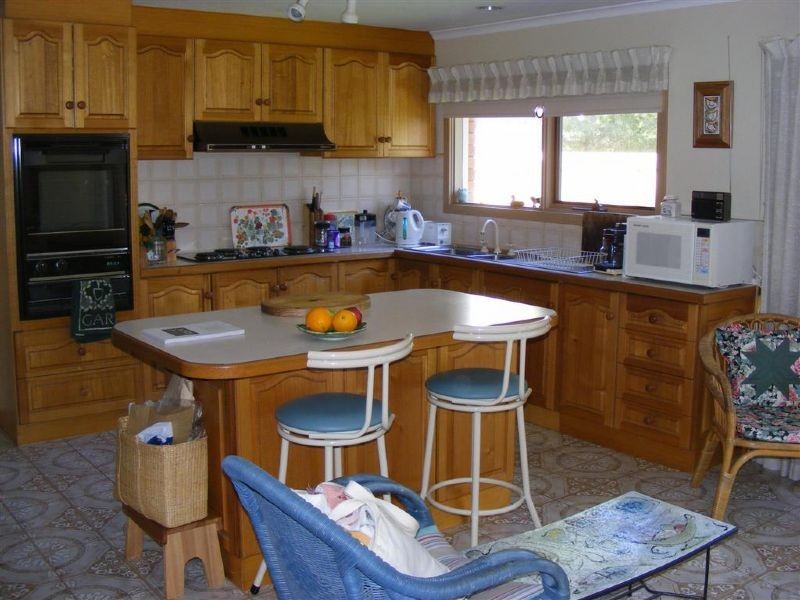 24 Chapel Street, Cowes VIC 3922