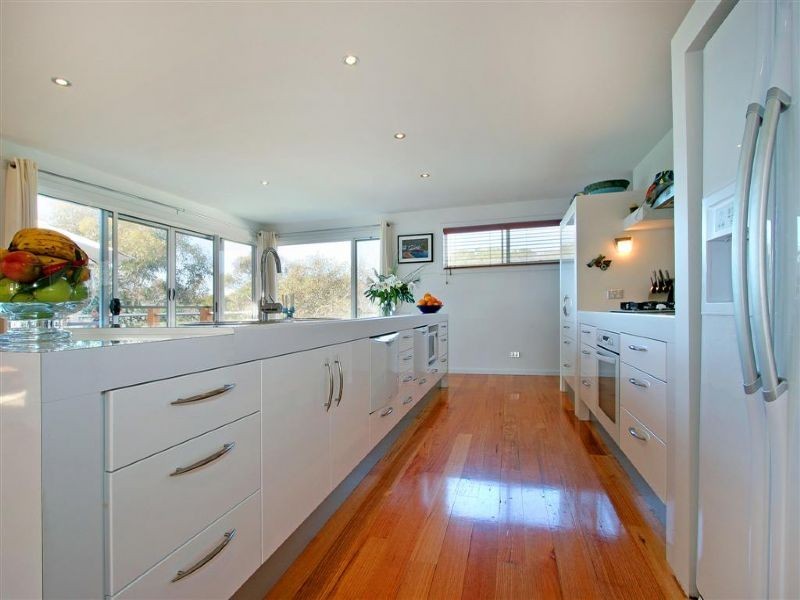 27 Cronulla Avenue, Cape Woolamai VIC 3925