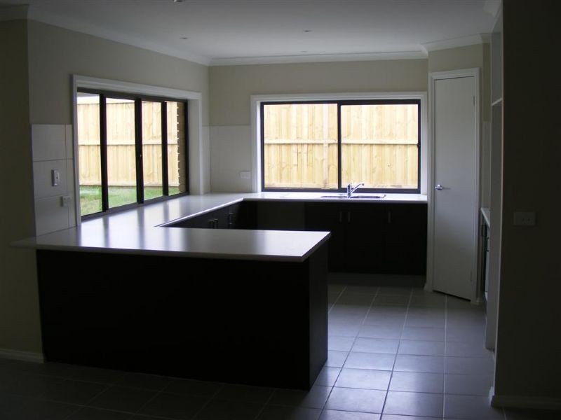 12 Dianella Way, Cowes VIC 3922