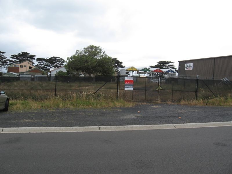 64 Genista Street, San Remo VIC 3925