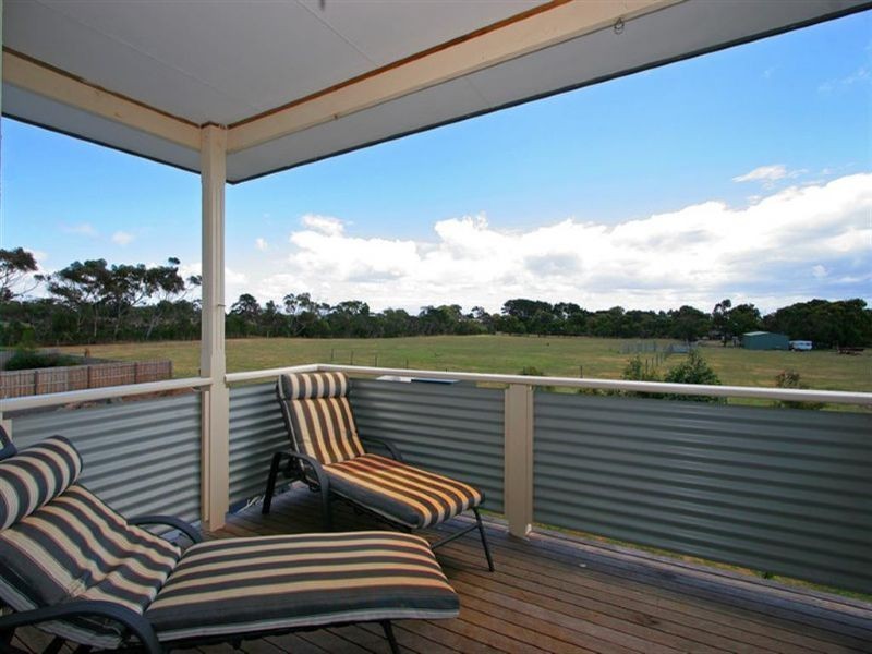 16 Anthony Court, Cowes VIC 3922