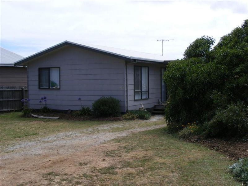 14 Galleon Crescent, Sunset Strip VIC 3922