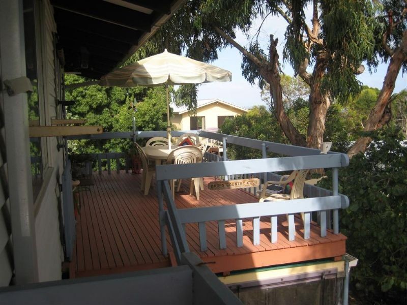 6 Sunseaker Court, Cowes VIC 3922