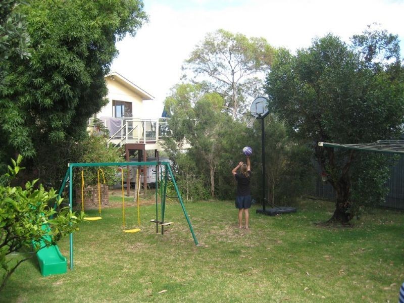 6 Sunseaker Court, Cowes VIC 3922