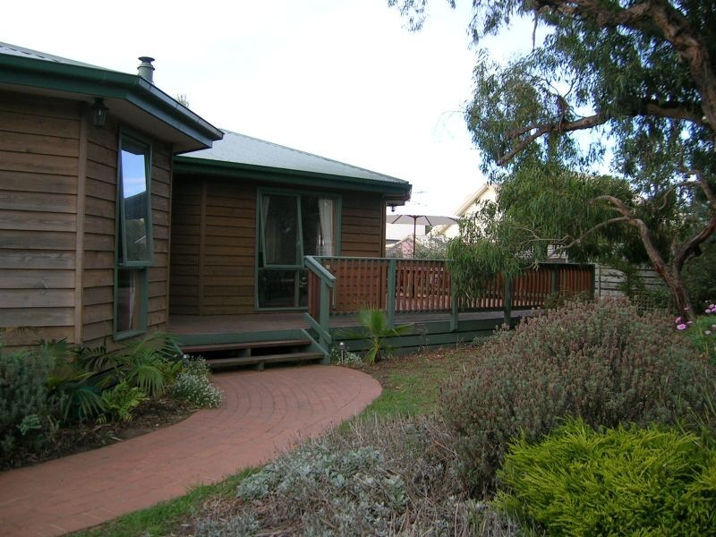 1 Silvergull Court, Silverleaves VIC 3922
