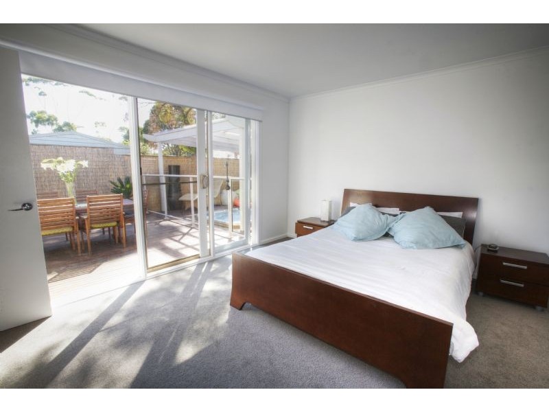 1 Iona Court, Cowes VIC 3922