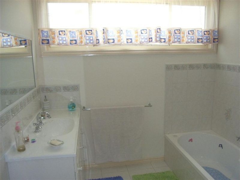 3 Batman Avenue, Surf Beach VIC 3922