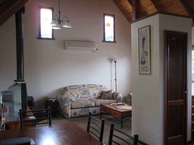 27 Terry Crescent, Wimbledon Heights VIC 3922