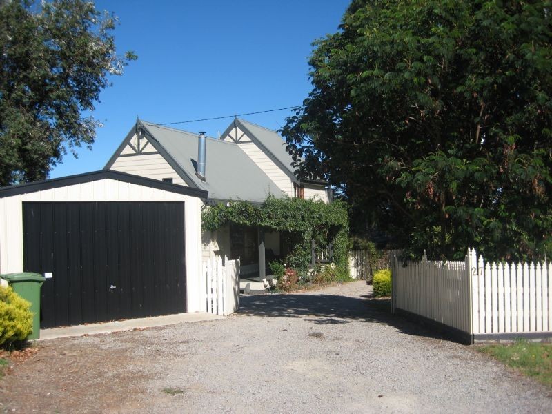27 Terry Crescent, Wimbledon Heights VIC 3922
