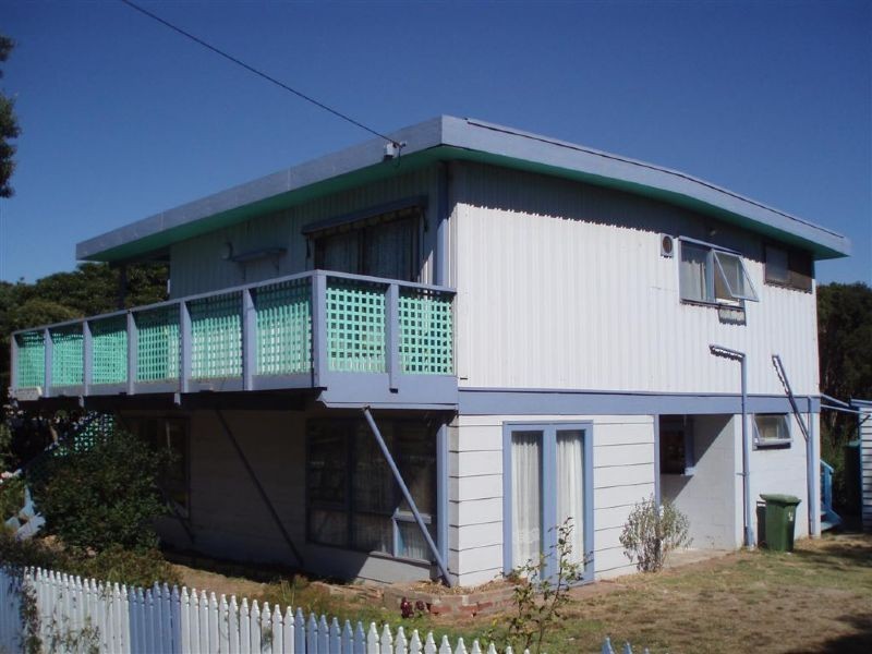 32 Beachcomber Avenue, Smiths Beach VIC 3922