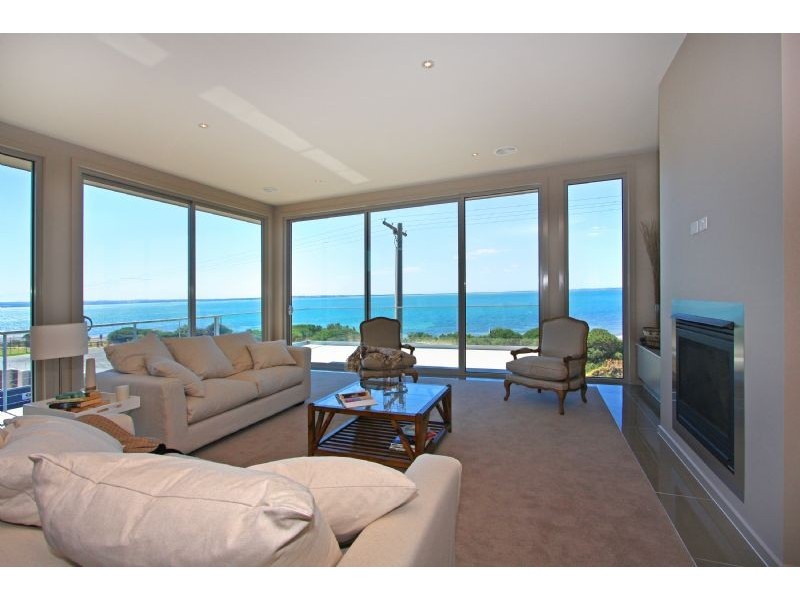 3/2 Grossard Point Road, Ventnor VIC 3922