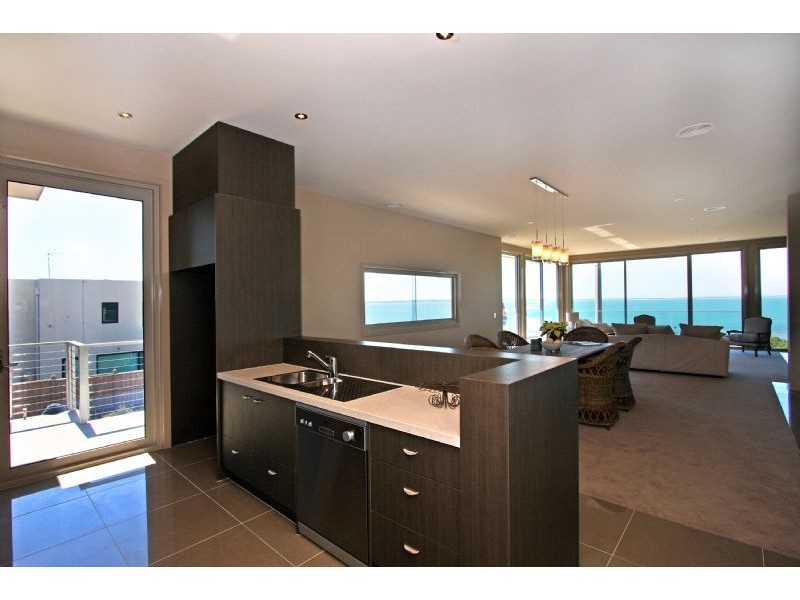 3/2 Grossard Point Road, Ventnor VIC 3922