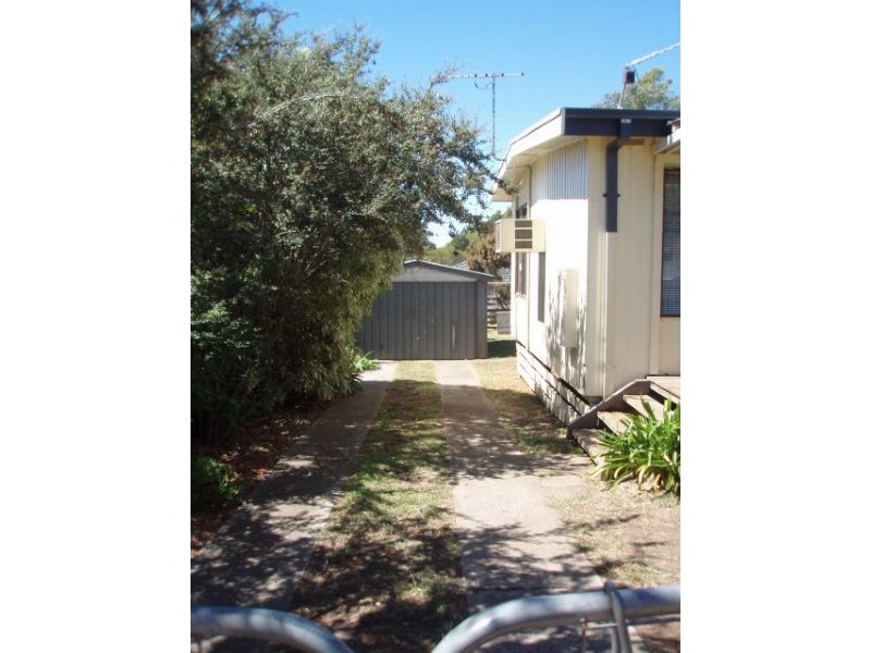 25 Seascape Avenue, Cowes VIC 3922