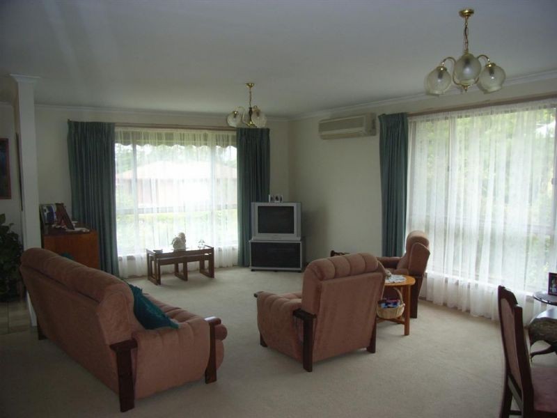 30 Birdwood Avenue, Cowes VIC 3922