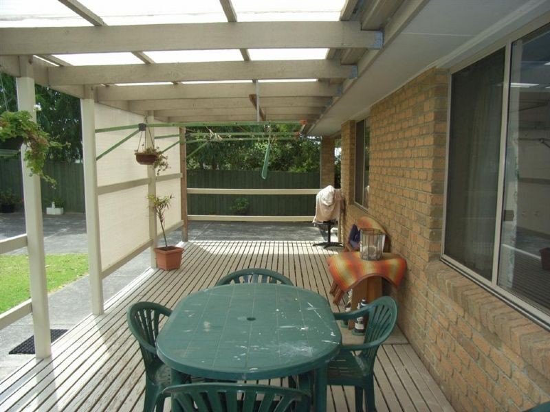 30 Birdwood Avenue, Cowes VIC 3922