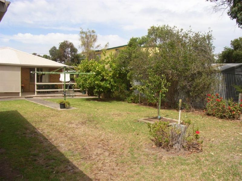 30 Birdwood Avenue, Cowes VIC 3922