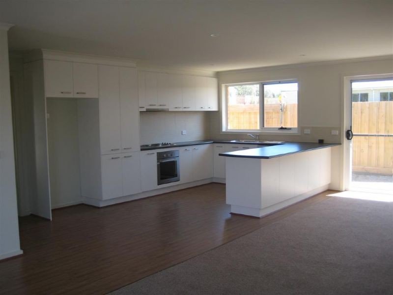 4/45-47 Jenna Avenue, Cowes VIC 3922