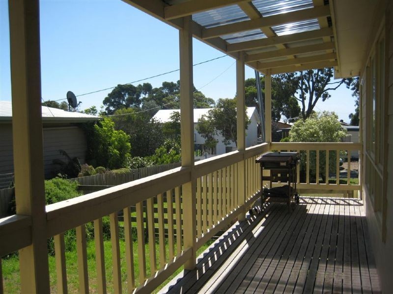 17 Terry Crescent, Wimbledon Heights VIC 3922