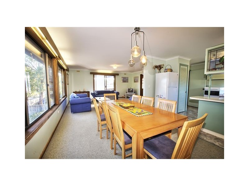 1 Seascape Avenue, Cowes VIC 3922
