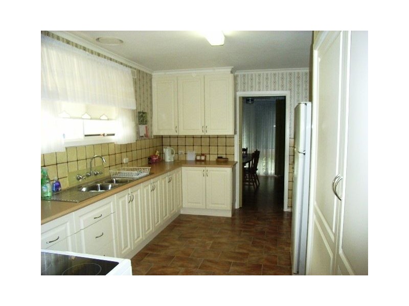 2 West Court, Cowes VIC 3922