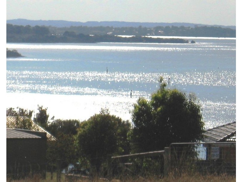 9 Phillip Island Road, San Remo VIC 3925