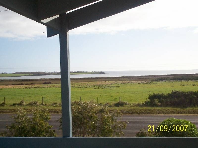 1/141 Phillip Island Road, Surf Beach VIC 3922