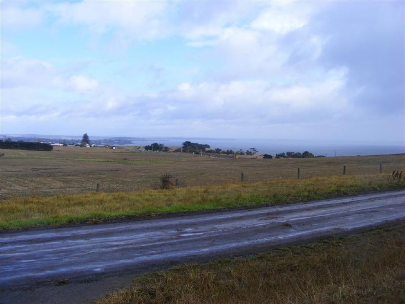 51 Potters Hill Road, San Remo VIC 3925