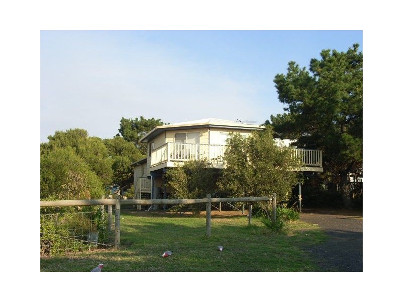 23 Batman Avenue, Surf Beach VIC 3922