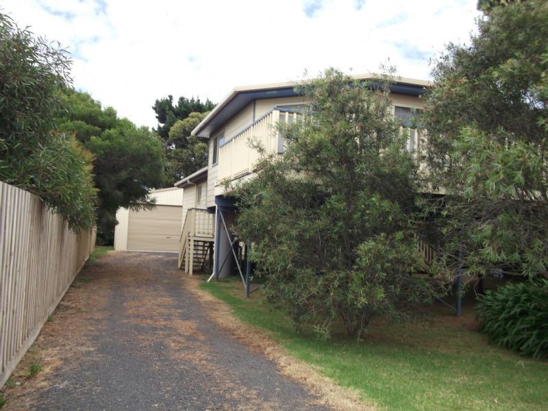 23 Batman Avenue, Surf Beach VIC 3922