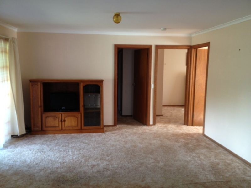 28 Hobsons Parade, Cowes VIC 3922