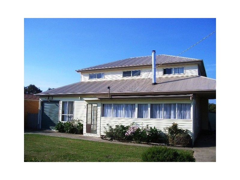 9 Stradbroke Avenue, Surf Beach VIC 3922