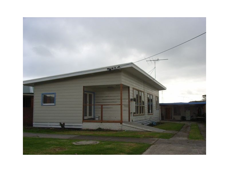 19 Edgar Road, San Remo VIC 3925