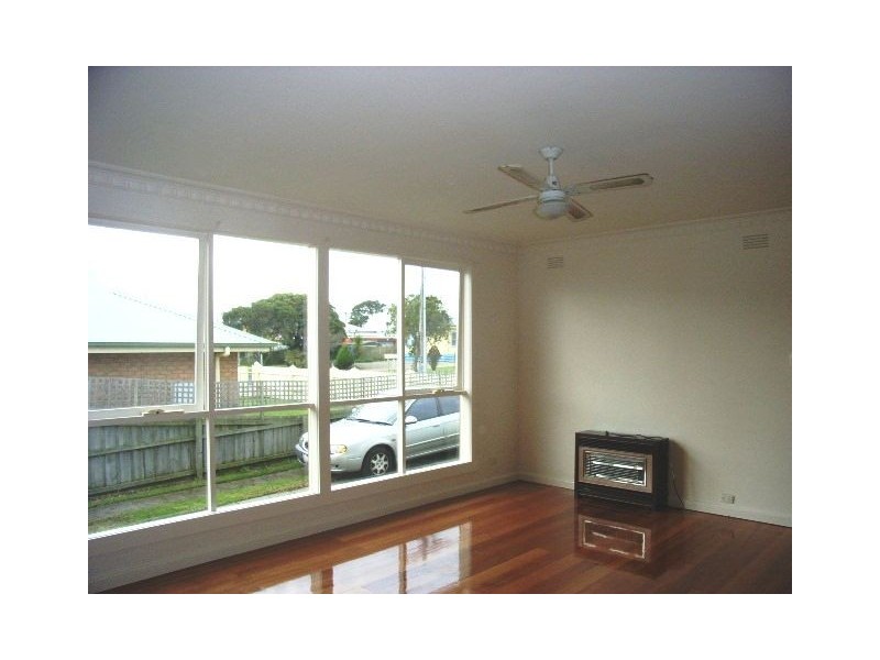 19 Edgar Road, San Remo VIC 3925