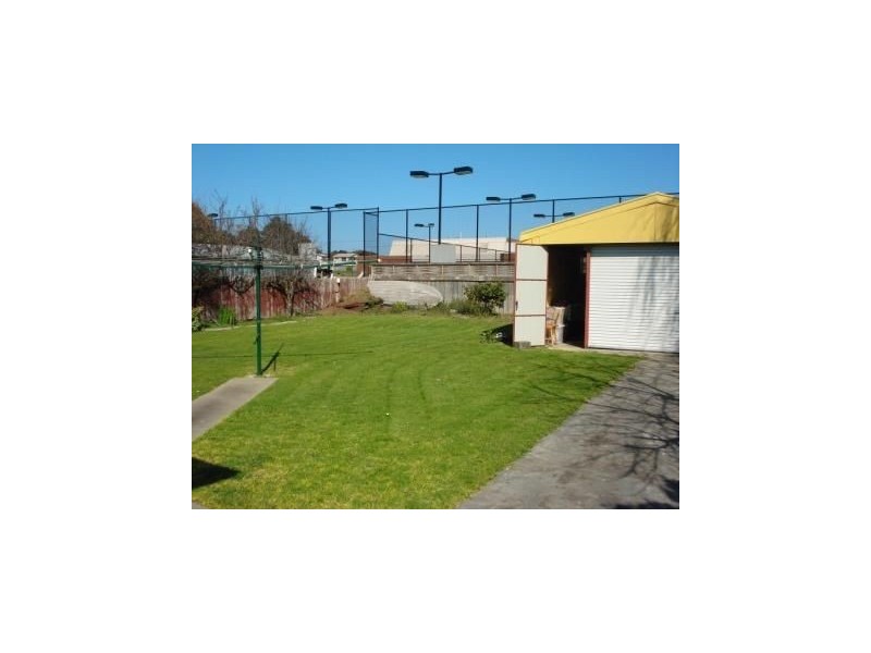 17 Hazelwood Drive, San Remo VIC 3925