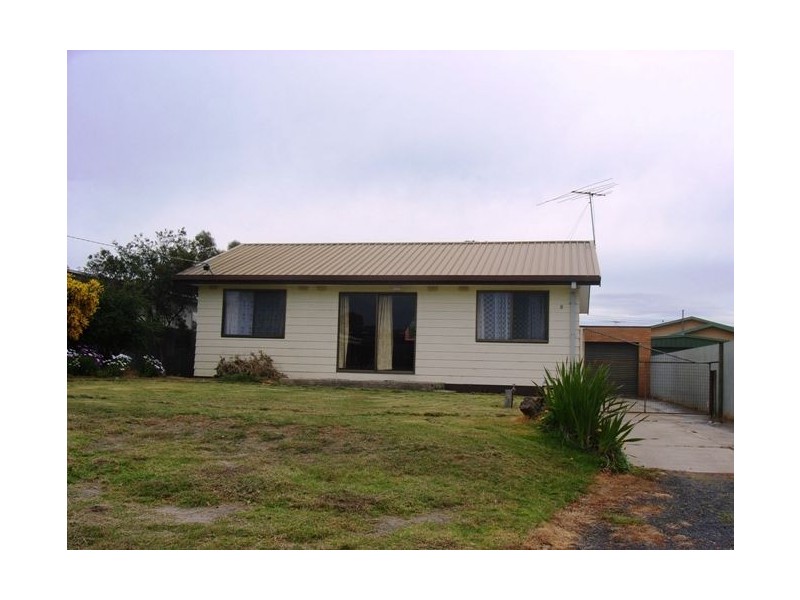 8 Kendall Avenue, Cape Woolamai VIC 3925