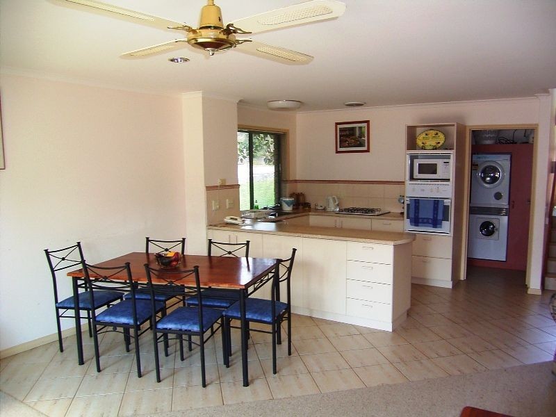 1/6 Finlay Street, Cowes VIC 3922