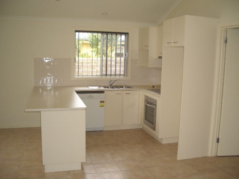 39 Elwood Avenue, Surf Beach VIC 3922