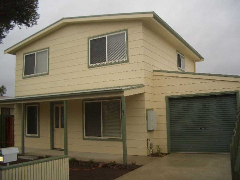 33 Lansell Road, Cowes VIC 3922