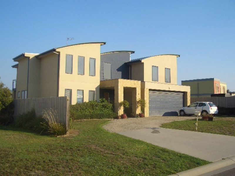 66 Penniwells Road, San Remo VIC 3925