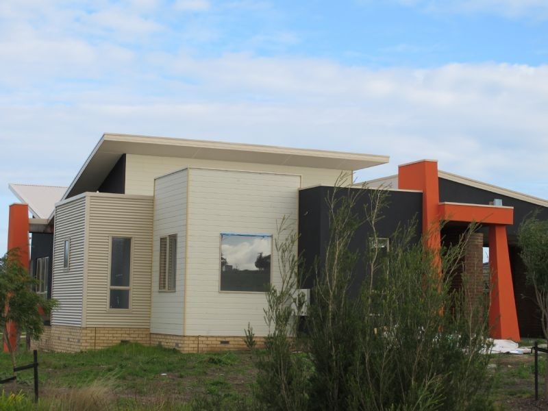 3 Waterview Rise, Cowes VIC 3922