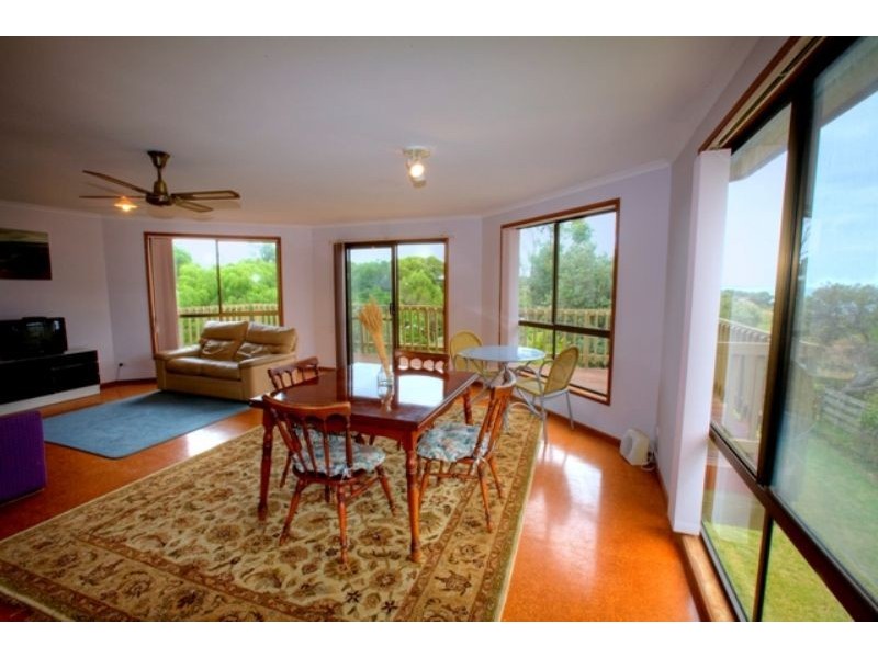 12  Devon Avenue, Ventnor VIC 3922