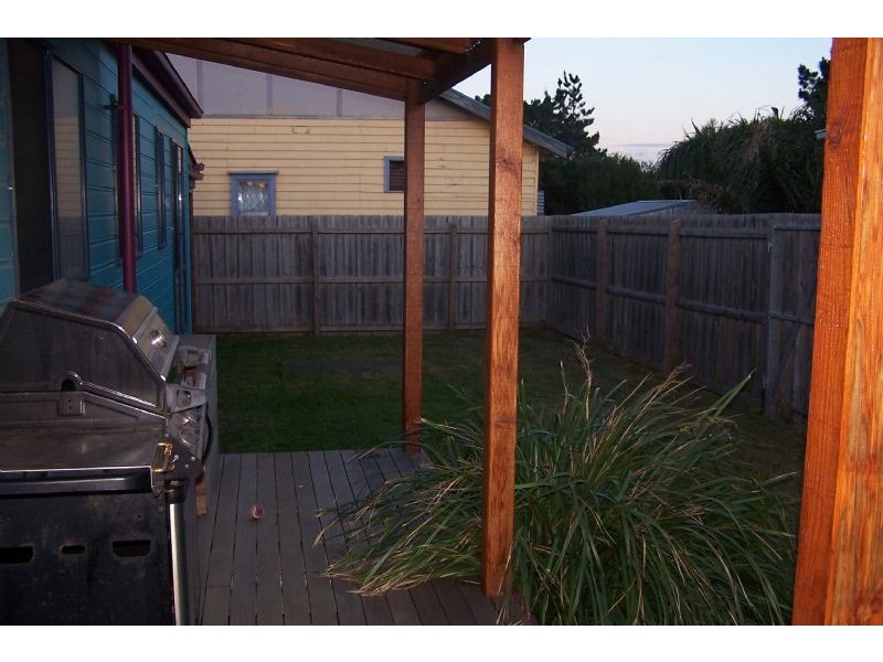 17 Tolley Ave, Surf Beach VIC 3922