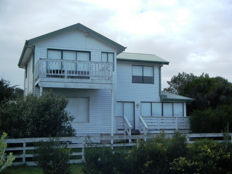 4 The Esplanade, Sunderland Bay VIC 3922