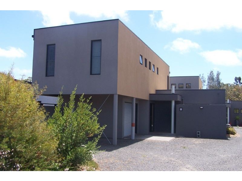 1/5 Martin Street, Cowes VIC 3922