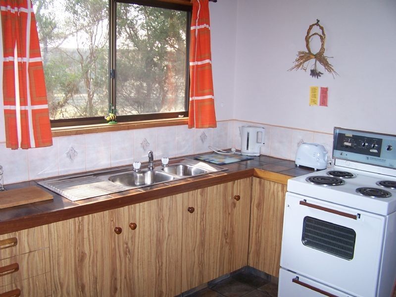 54 Hobsons Parade, Cowes VIC 3922