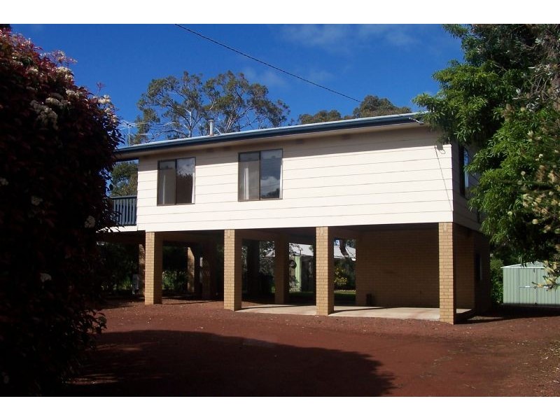 2 Waterloo Street, Rhyll VIC 3923