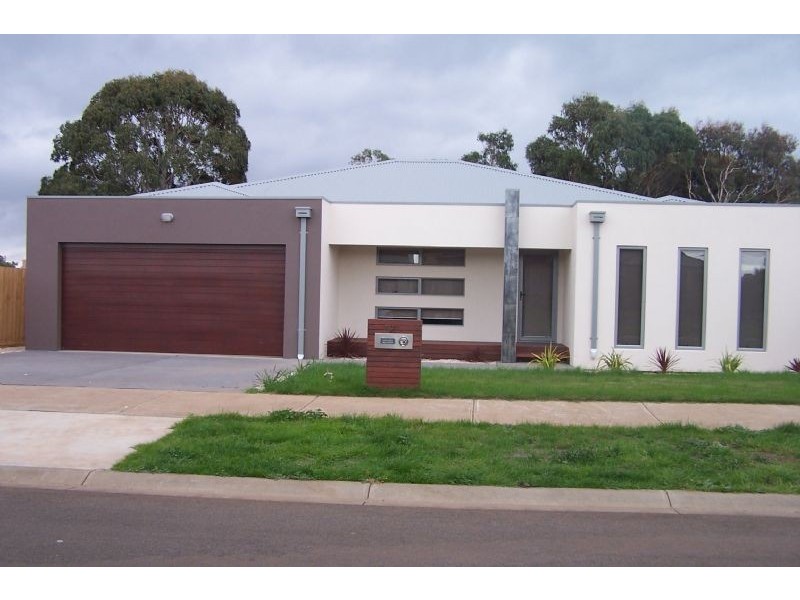 72 Katherine Circuit, Cowes VIC 3922