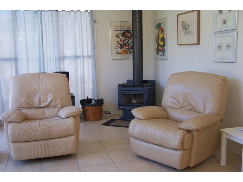 2 Park Street, Surf Beach VIC 3922