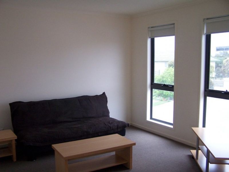 2/28 Malcliffe Road, Newhaven VIC 3925